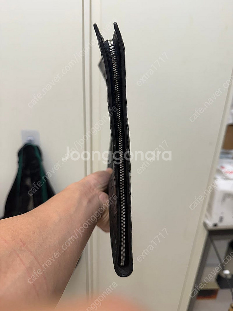 [새상품급,정품] 보테가베네타 인트레치아토 클러치백--3