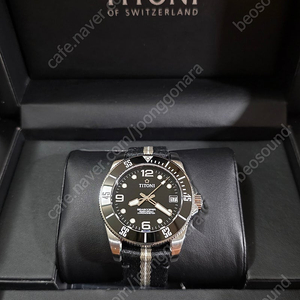 Titoni Seascoper 600 명품 다이버워치 입니다.