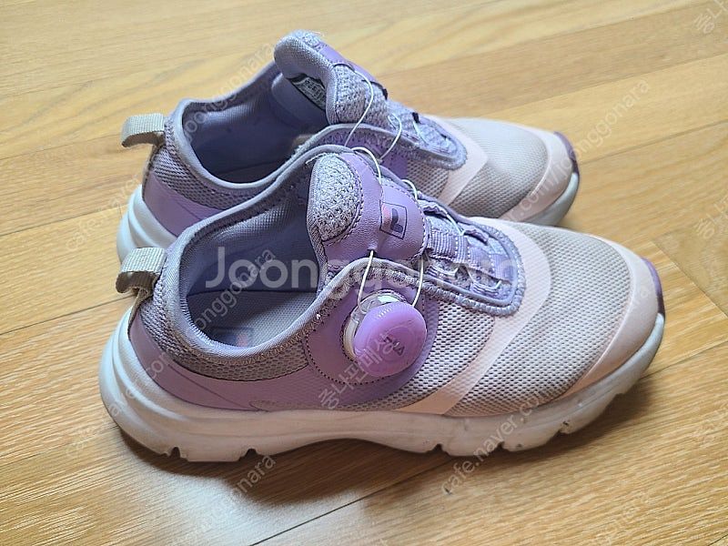 휠라키즈 여아 운동화 230 택포가격--0