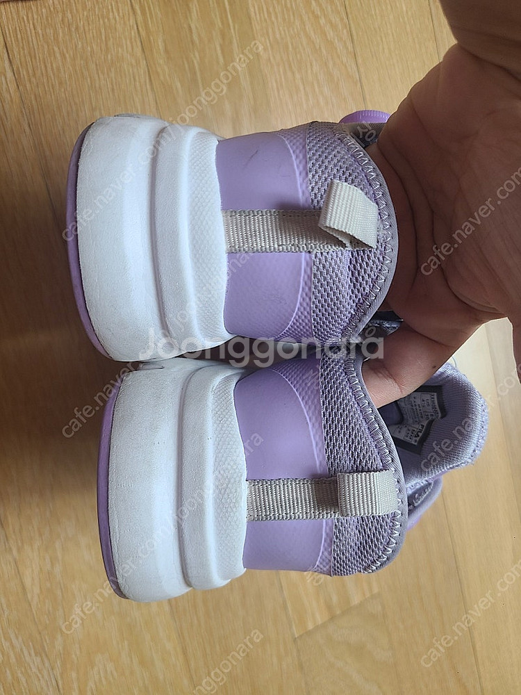 휠라키즈 여아 운동화 230 택포가격--5