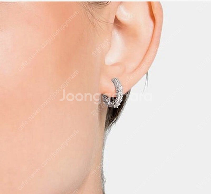 새제품)스와로브스키 비토레 후프 귀걸이 정품--1