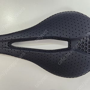 RYET 3D 카본안장 판매합니다.