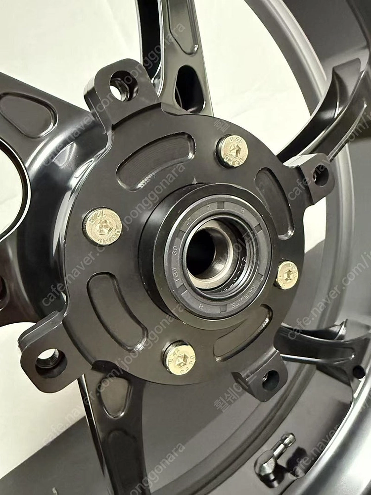 혼다 CBR 650R 오토바이 휠 튜닝파츠 단조휠 판매합니다. 이미지