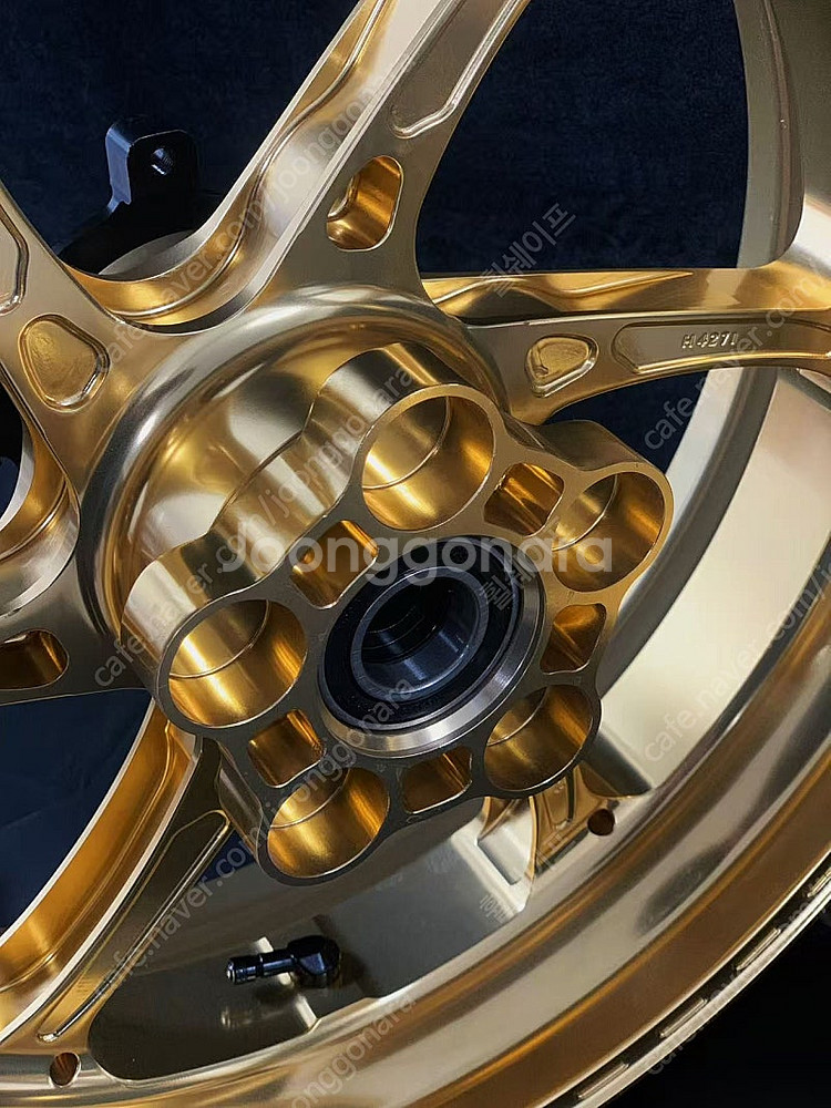 혼다 CBR 650R 오토바이 휠 튜닝파츠 단조휠 판매합니다.--9