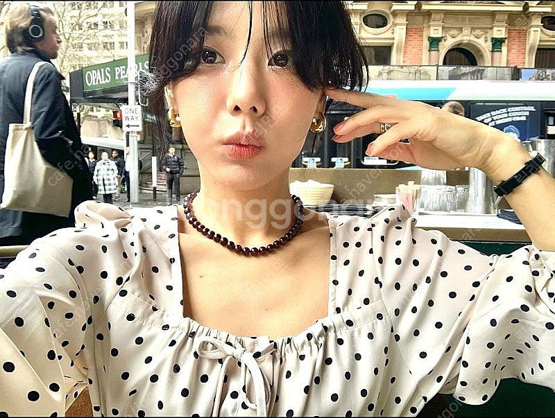 프레쉬라벨 도트블라우스(새상품)--1