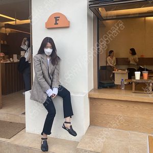 마르지엘라 타비메리제인 뮬 37사이즈 정품 팔아요