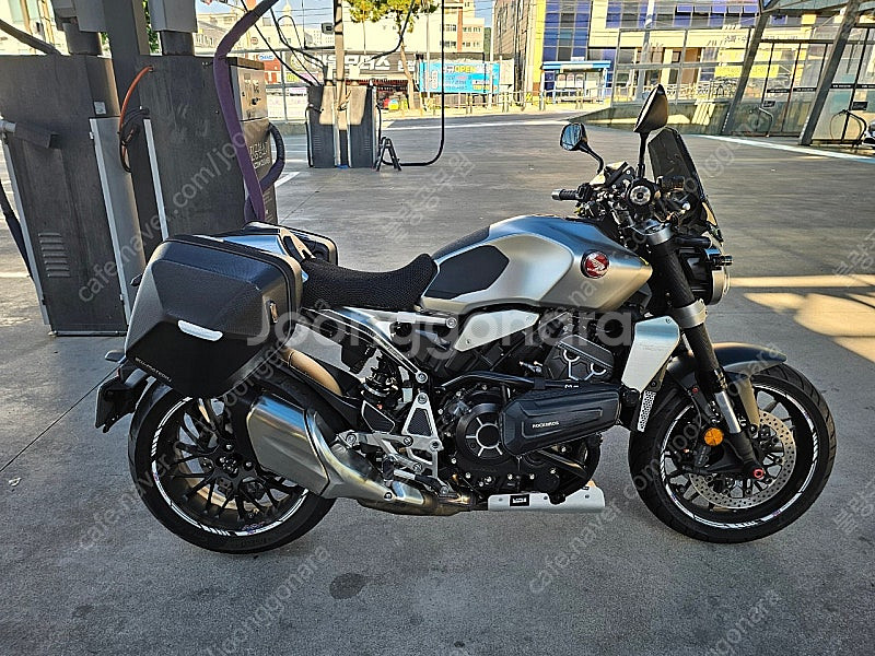 신형 CB1000R 21년식 노멀실버--3