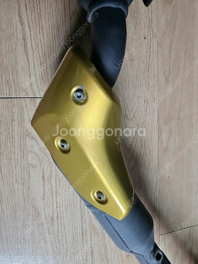 티맥스 560 2022년식 순정머플러 판매합니다--3