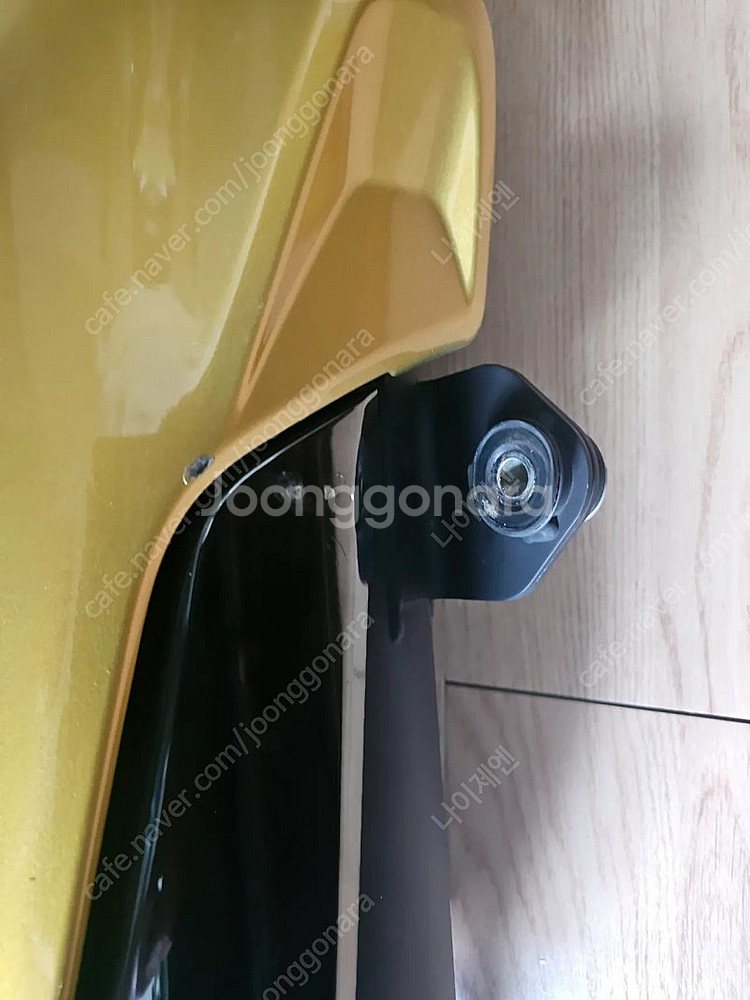 티맥스 560 2022년식 순정머플러 판매합니다--4