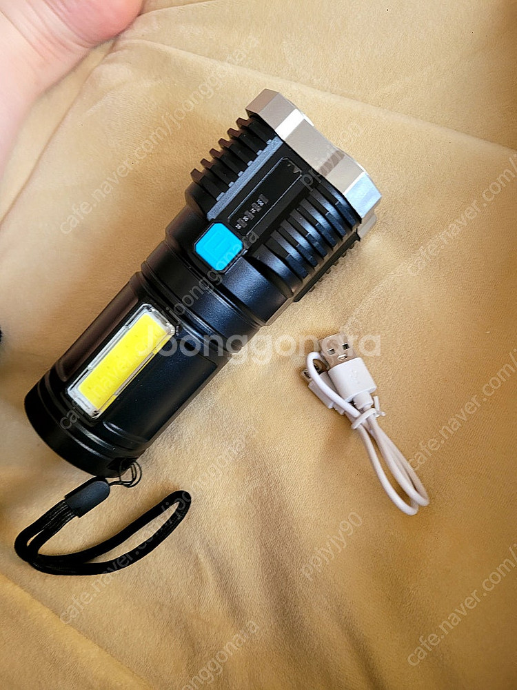 LED충전식 손전등--1