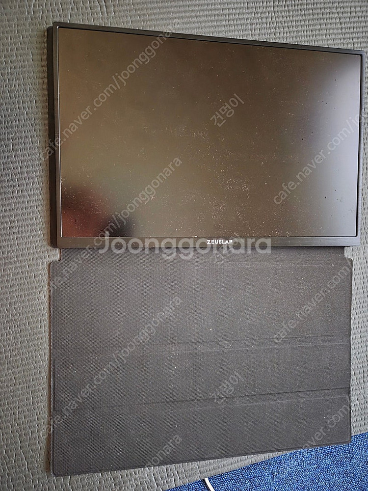 제우스랩 z16p 보조 모니터 팝니다--2