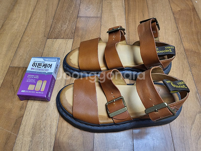 미사용 닥터마틴 그리폰샌들 235~240mm 택포--0