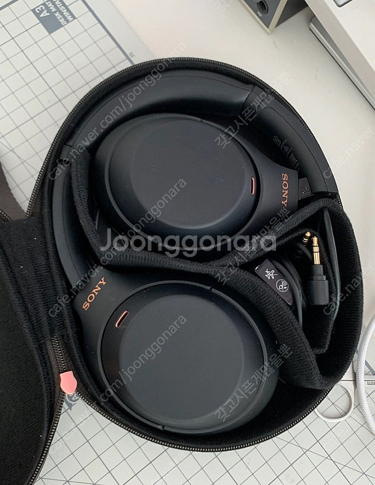 소니 WH-1000XM4 헤드폰 + 헤드폰거치대--0