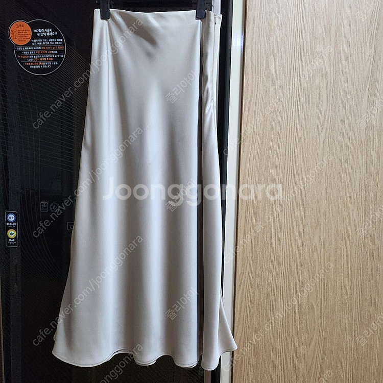 아스띠에 새틴스커트--0