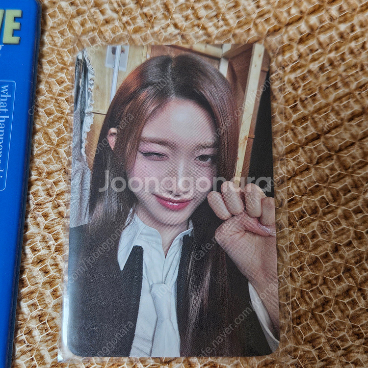 아이브 굿즈 앨범 시즌그리팅 포토북--6