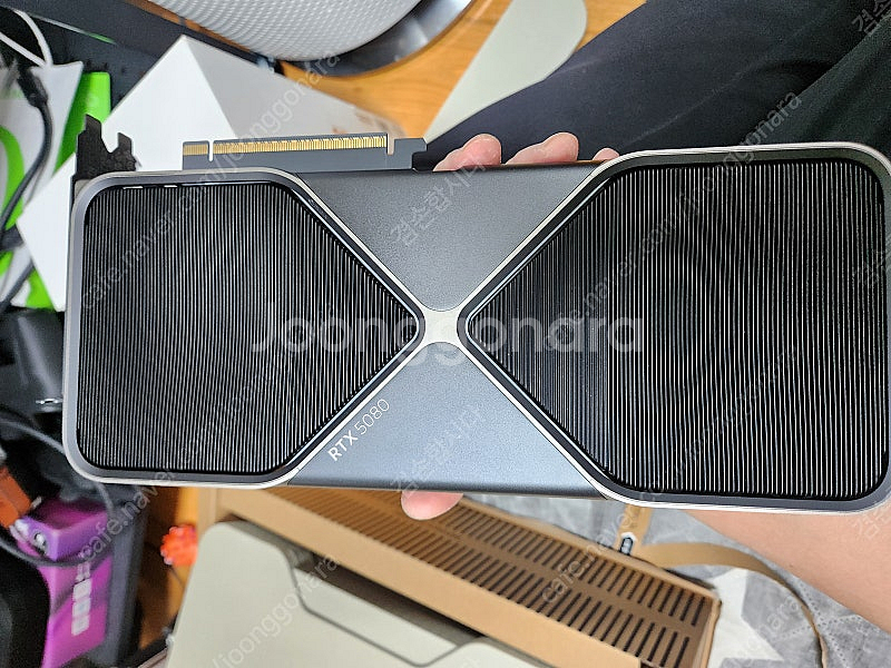 rtx5080fe--3