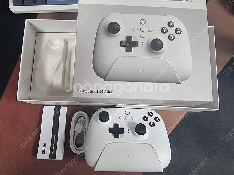 8bitdo 얼티메이트 팔얼블 ns버전 화이트 판매합니...--4