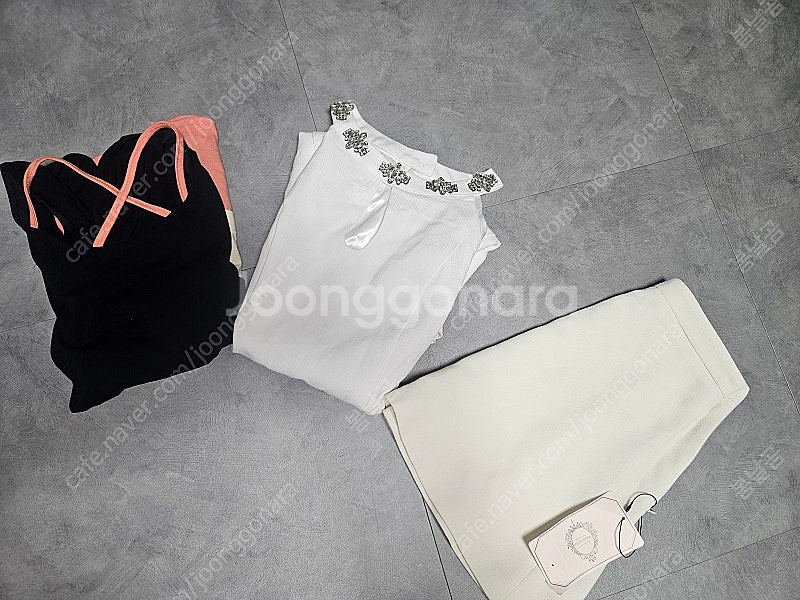 미착용 원피스2 스커트1 일괄--0