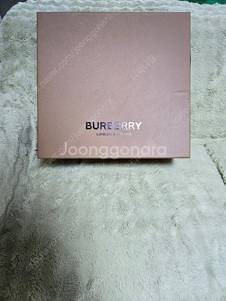 버버리 포켓 토트백 정품 박스있어요--8