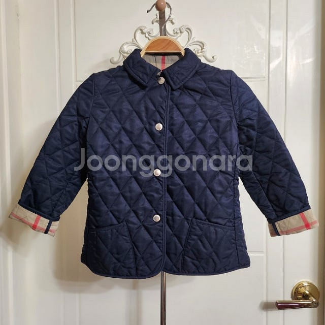 새상품급. 120호 (6y) 버버리칠드런 퀼팅 누빔 자...--0