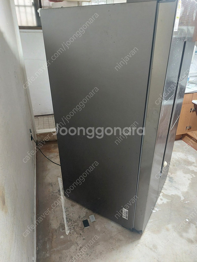 삼성 양문형 냉장고 RS82J60007N 815L--2