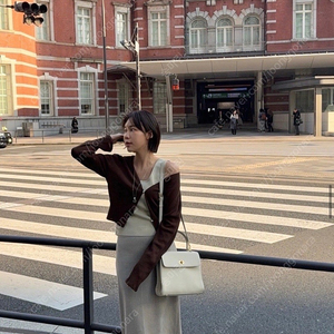 유메르 Umer 뉴뮬르 린넨 가디건(브라운, 새상품)
