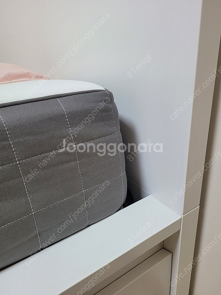 이케아 화이트 침대프레임+20cm매트리스+하단서랍장2개...--2