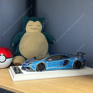 1:18 다이캐스트 (레진) D&G 아벤SV트론