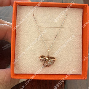 18k 큐빅 리본 금 목걸이 여자친구 기념일 선물