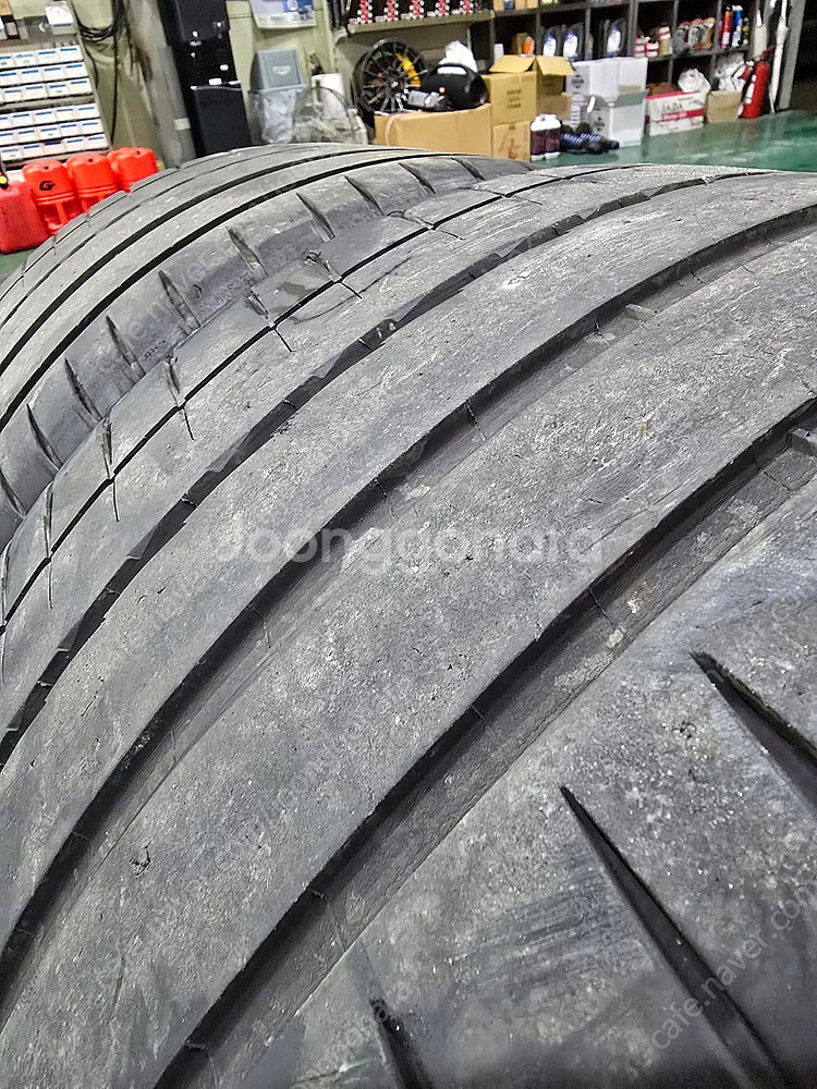 Ps4s 245 35 19 , 305 30 20--3