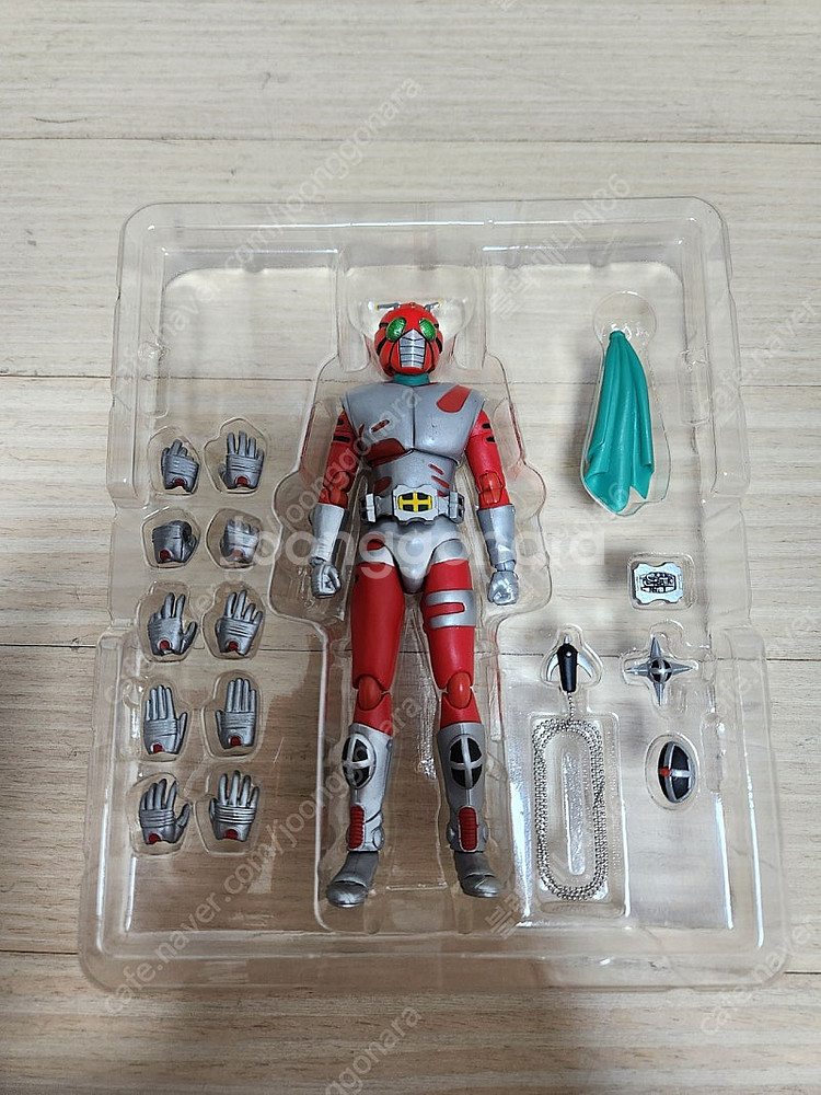 SH figuarts 가면라이더 제크로스 판매합니다.--1