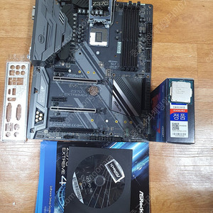 인텔 i7-8700K+에즈락 Z370 EXTREME4