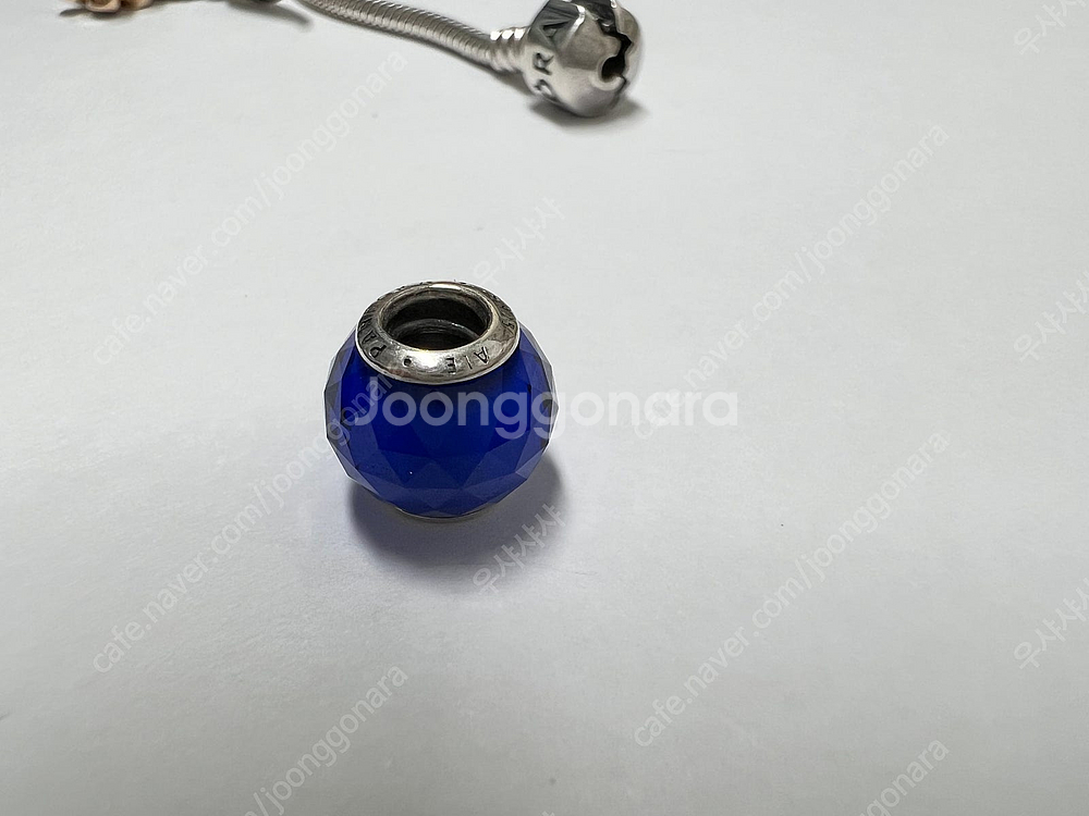 판도라 팔지 + 참 4 일괄 = 7만원 (비행기/날개?...--3