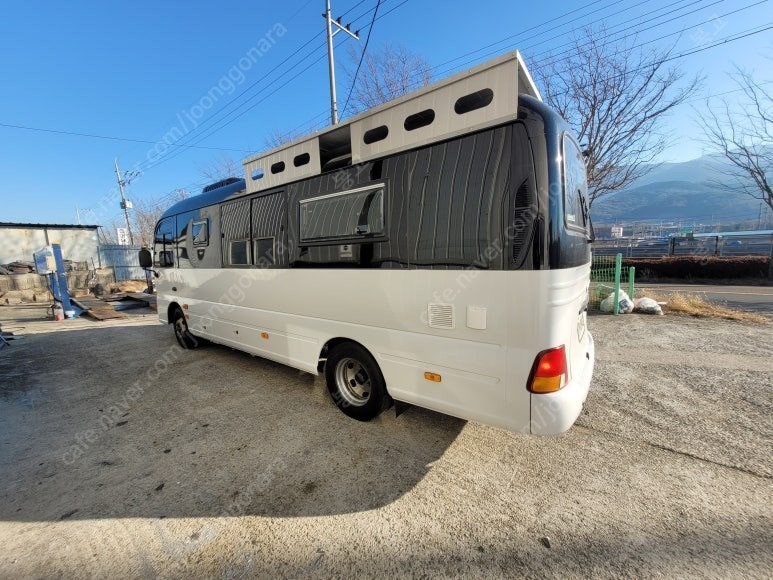 카운티 캠핑카 인산철1200A 태양광 1200W 판매합니다. 이미지