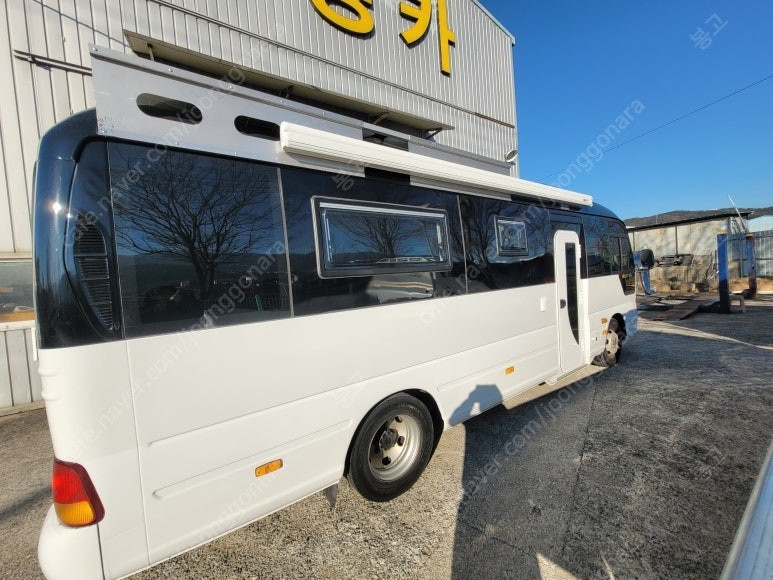 카운티 캠핑카 인산철1200A 태양광 1200W 판매합니다. 이미지