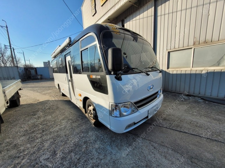 카운티 캠핑카 인산철1200A 태양광 1200W 판매합니다. 이미지