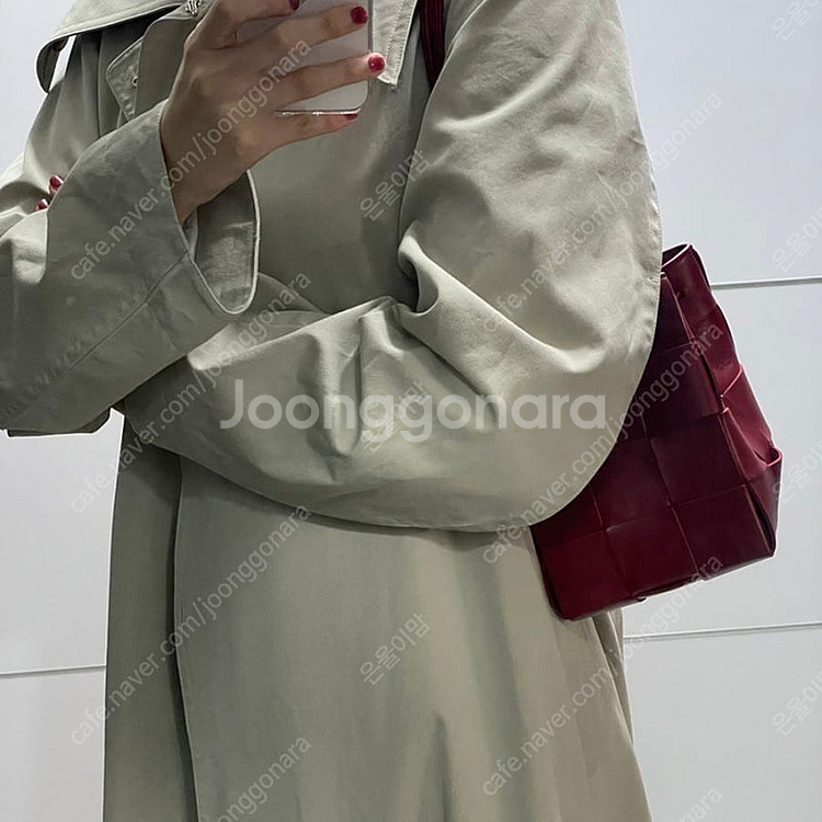 보테가 베네타 카세트 버킷백 스몰--5
