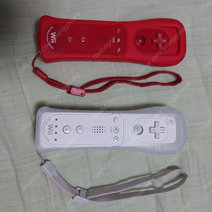 닌텐도 Wii 리모컨 모션플러스 레드 화이트 팝니다