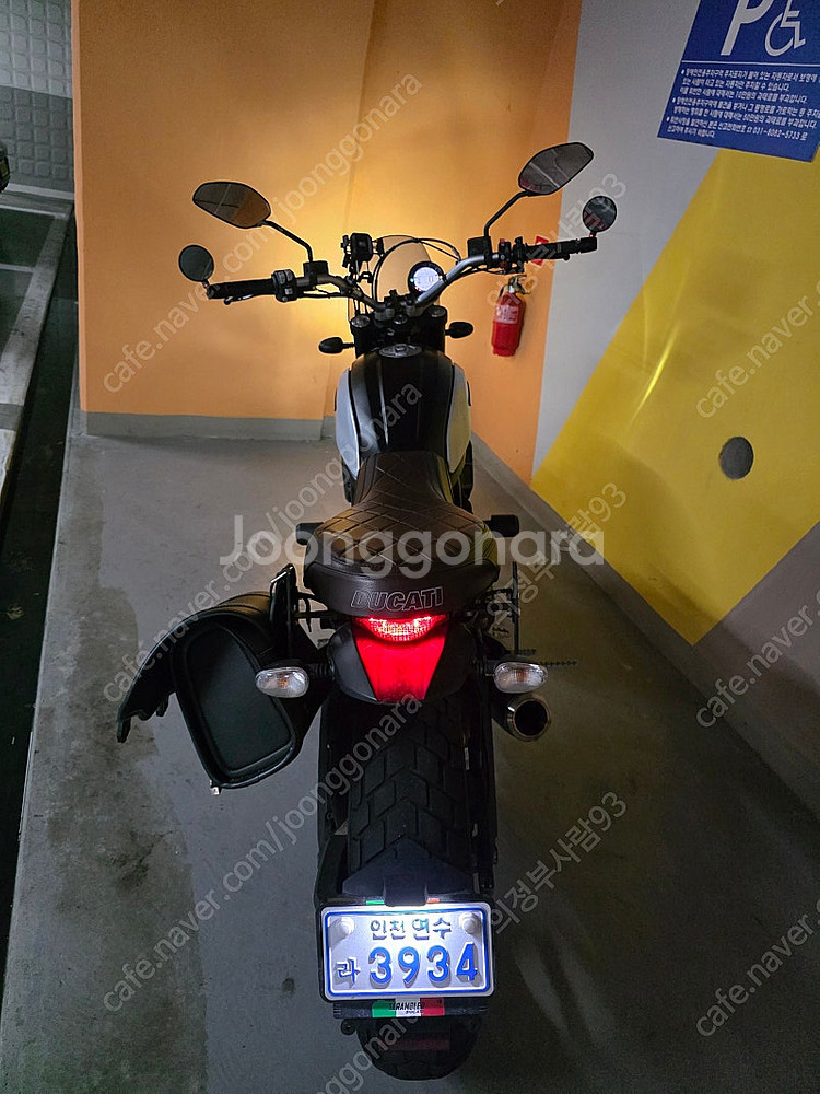 두가티 스크램블러 아이콘블랙 HP배기 구변O 상태 너무...--2