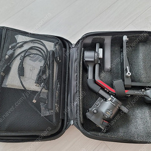 dji 로닌 rs4 프로 콤보 팝니다