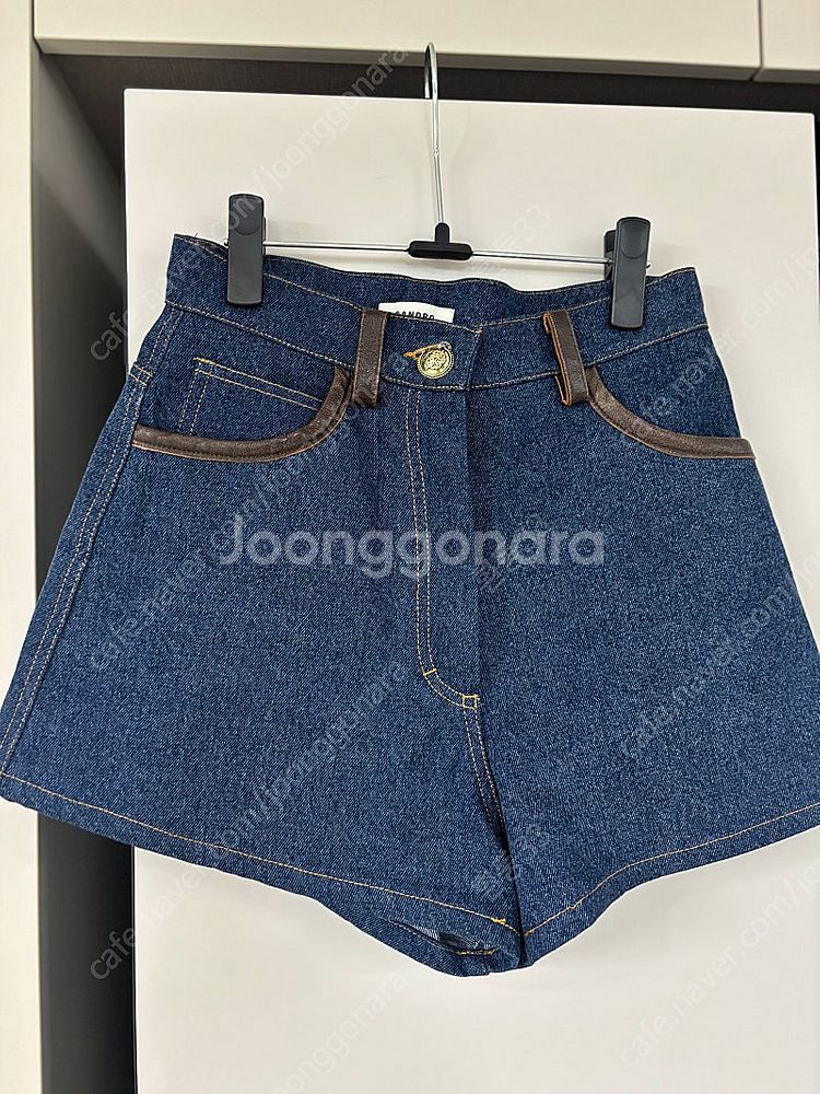 산드로 데님 자켓, 반바지 셋업 판매해용--4