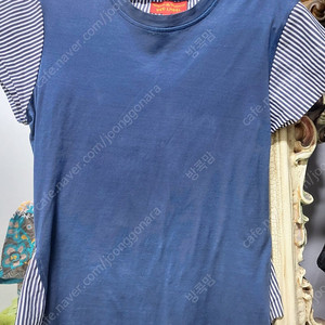 비비안웨스트우드 티셔츠팔아요