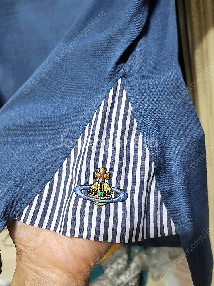 비비안웨스트우드 티셔츠팔아요--2