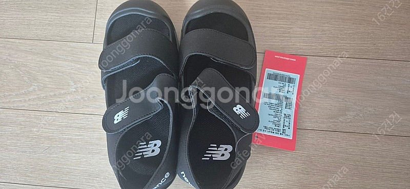 새상품)뉴발란스키즈 공용 범퍼샌들 200사이즈 cu반값택포 금액--0