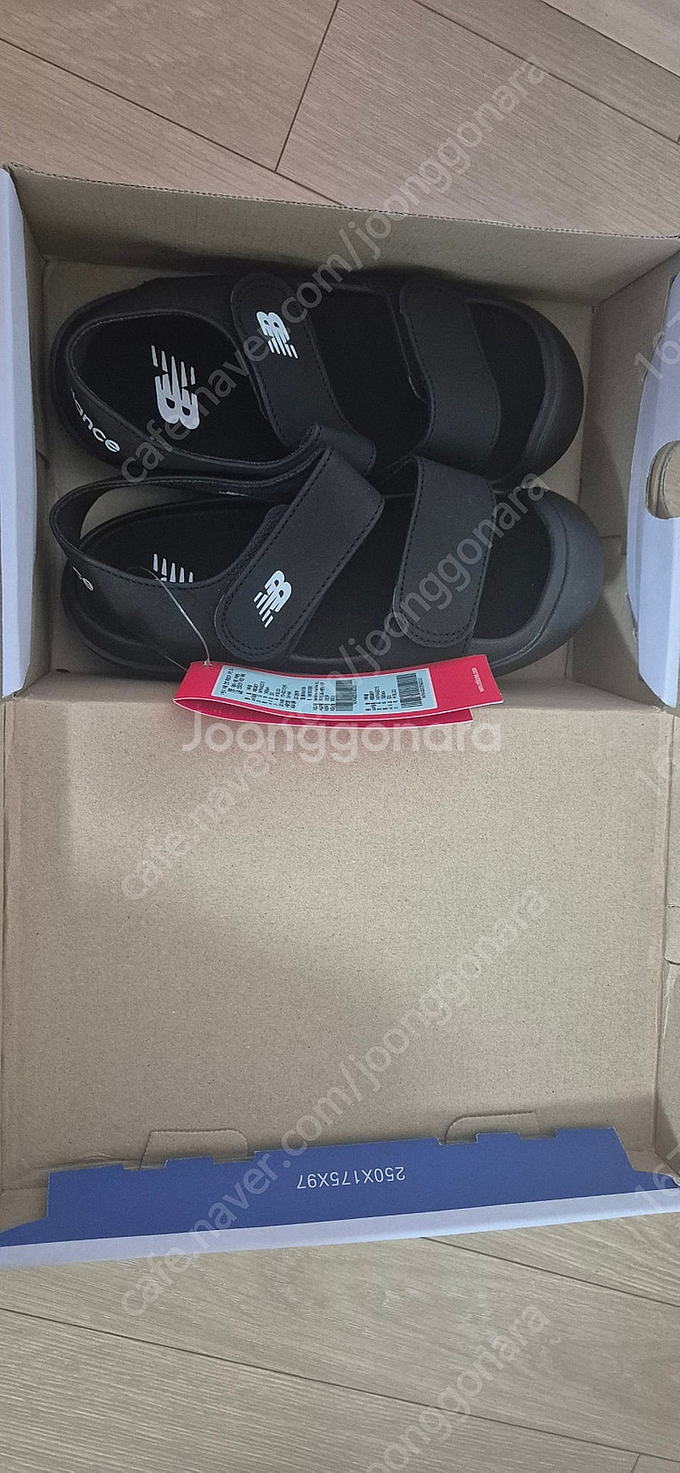 새상품)뉴발란스키즈 공용 범퍼샌들 200사이즈 cu반값택포 금액--1