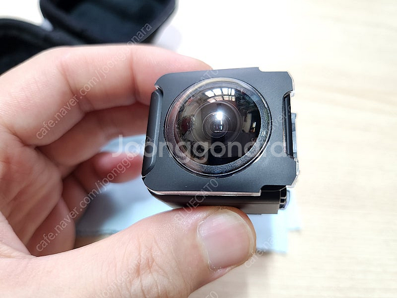인스타360 one RS용 360도 렌즈 새제품--3
