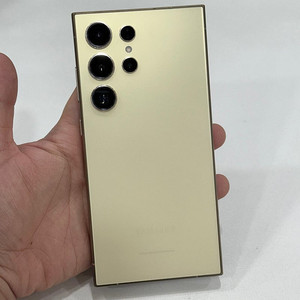 갤럭시S24울트라 티타늄옐로우 256GB (S928) A급 무잔상 75만원 판매합니다!