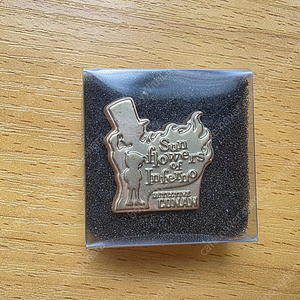 명탐정코난 황혼의 해바라기 특전 뱃지 굿즈 골드+실버 판매