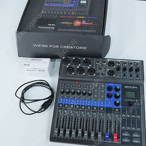 줌 라이브트랙 L8 Zoom livetrack L8팝니다.