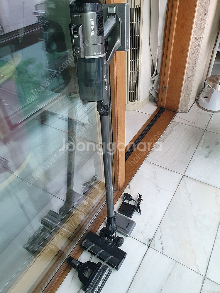 테팔 AF360 진공 청소기 판매합니다. 사진에 보이는...--1